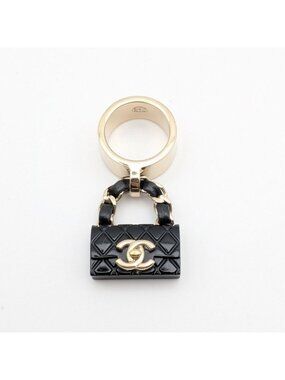 Chanel Ring CC Logo Turnlock Quilted Leather Bag Motif Black Gold 23c